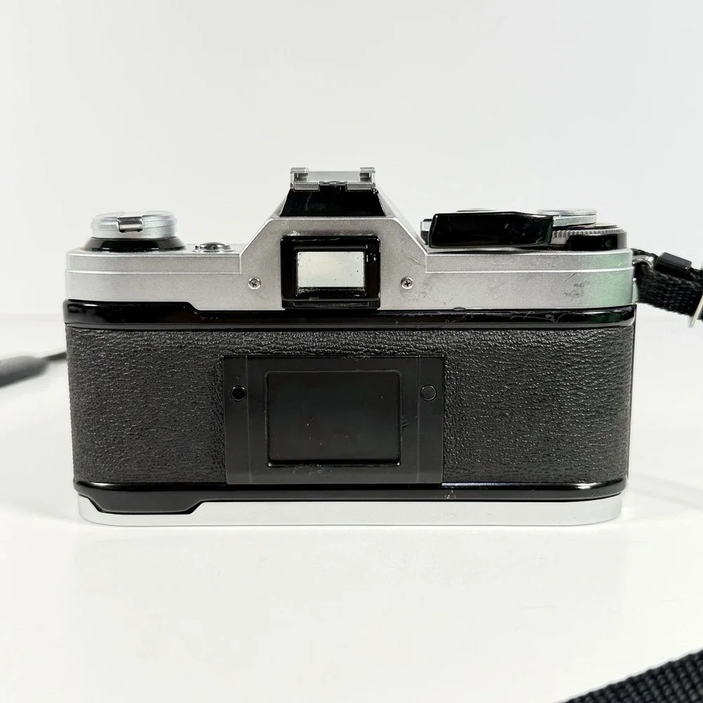 Canon AE-1 35mm Film Camera Body Only Vintage SLR Japan Untested - Picture 3 of 7